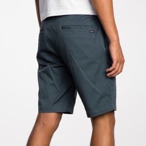 RVCA boys shorts size 26
